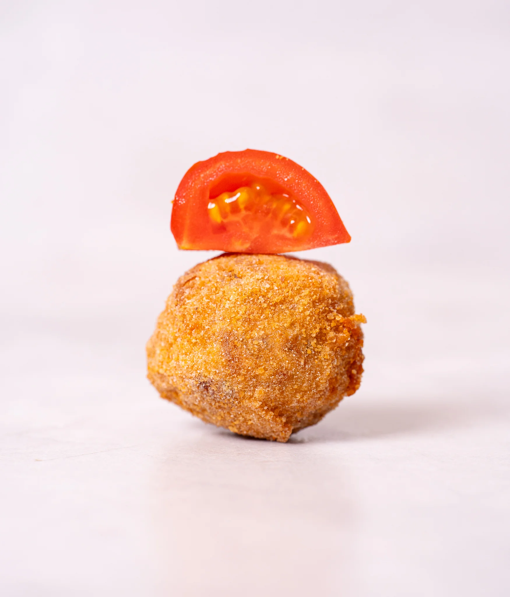 Мини кюфтенца с панчета и гъби - в панировка приготвена от just grEAT.