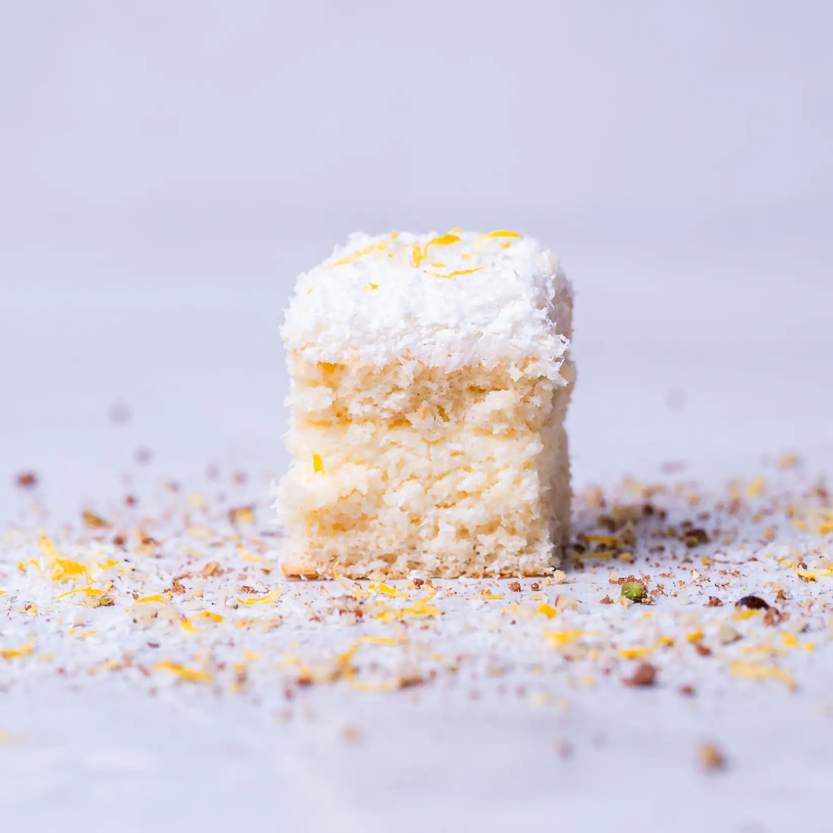 Торта Рафаело (Raffaello Cake (Coconut Almond Cake)) в мини вариант, вкус на кокос, който остава незабравим и ще искаш да повториш