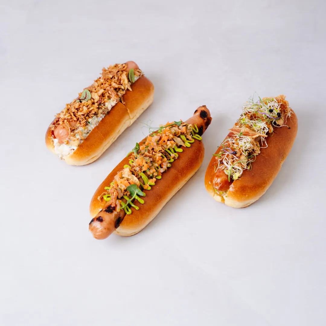 3 различни вариации на hot dog от Just grEAT On Wheels